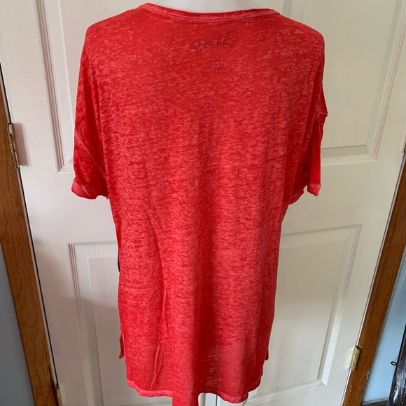 👀FINAL SALE 👉DONATING Disney size L Large Minnie Mouse top shirt - Picture 5 of 6